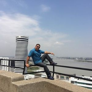 Meet your Posher, Ramiro